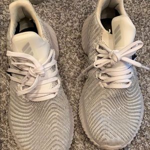 Adidas alpha bounce sneaker